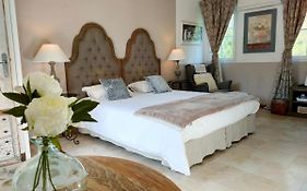 Le Clos Bel Ami Chambre D'Hotes Avec Piscine